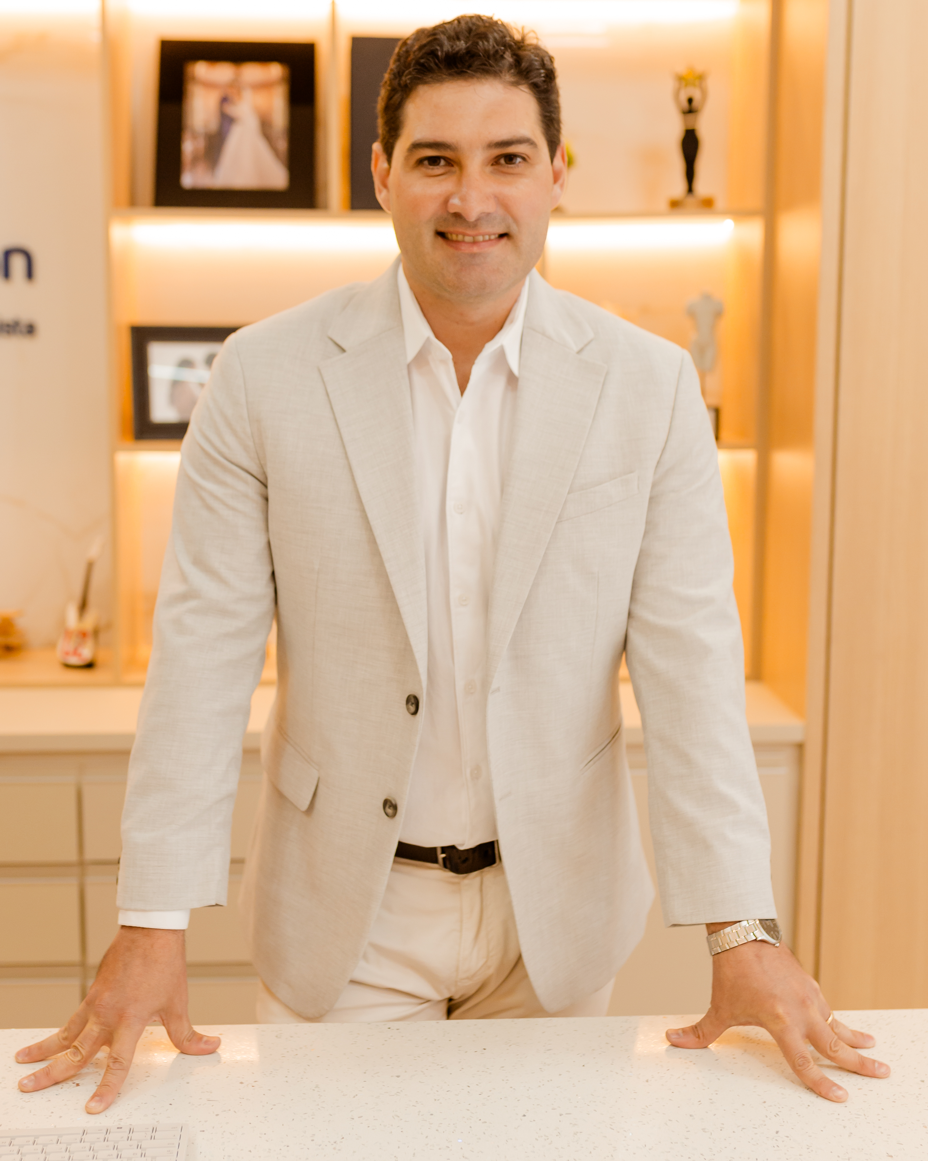 Dr. Leanderson Bonfim